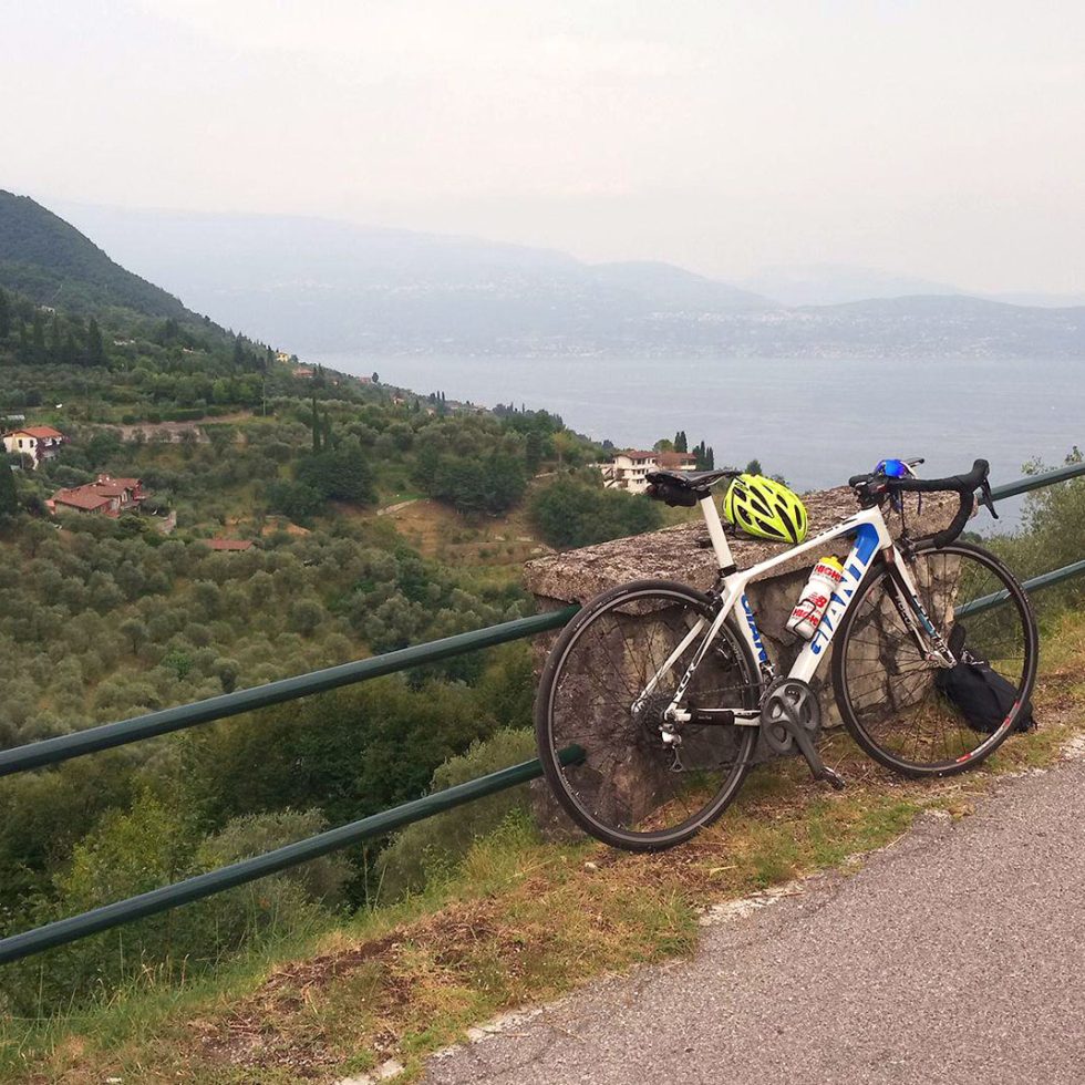 blick auf den benaco von der strasse nach san-michele