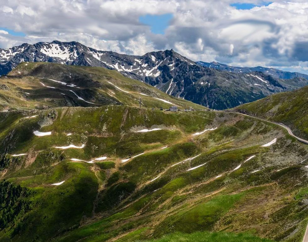 luftaufnahme penserjoch passhoehe