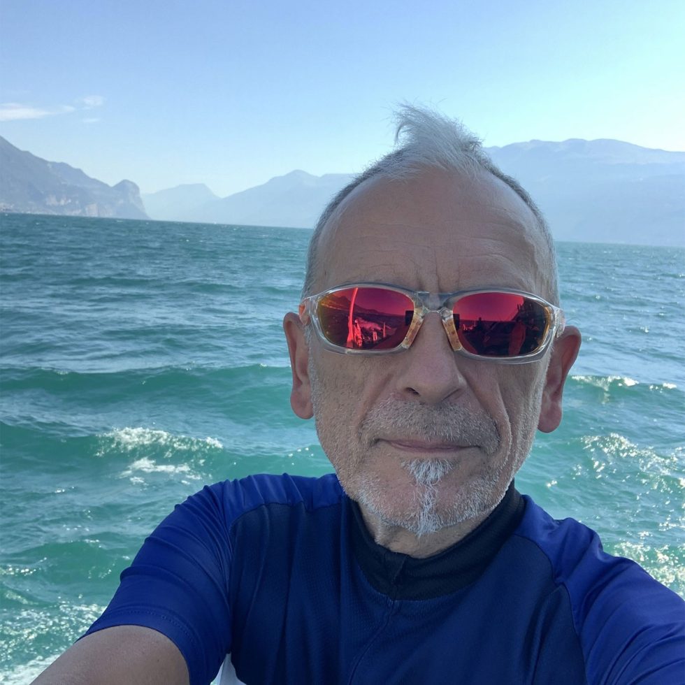 ego auf der faehre am lago