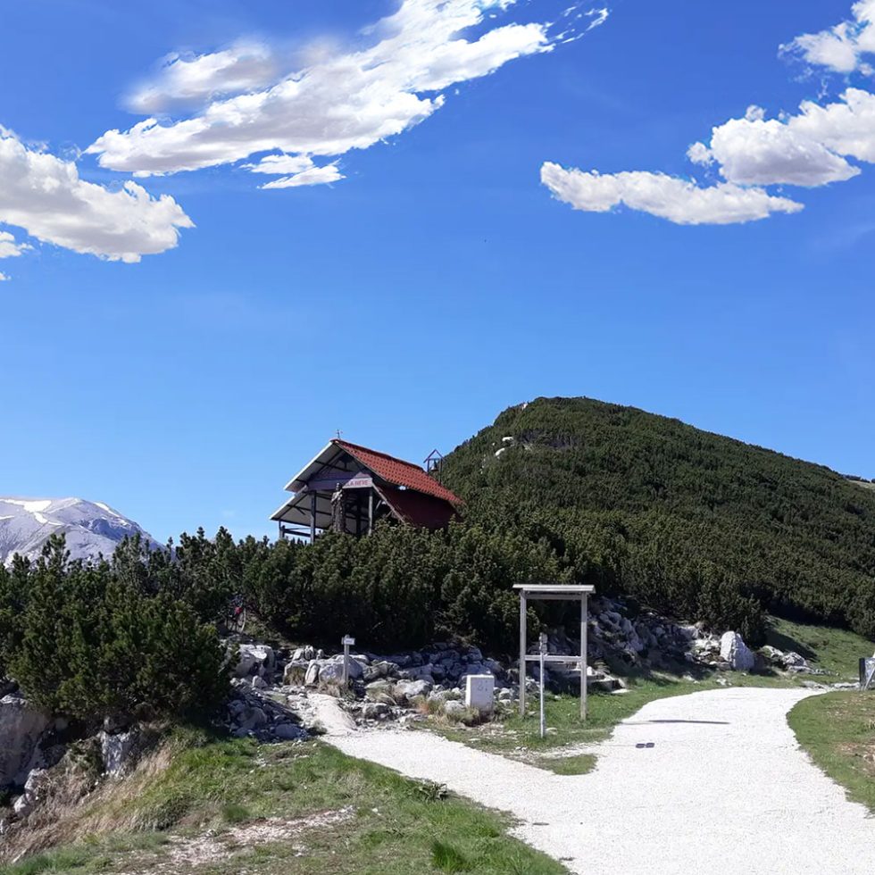schotterweg am ende der tour zum blockhaus