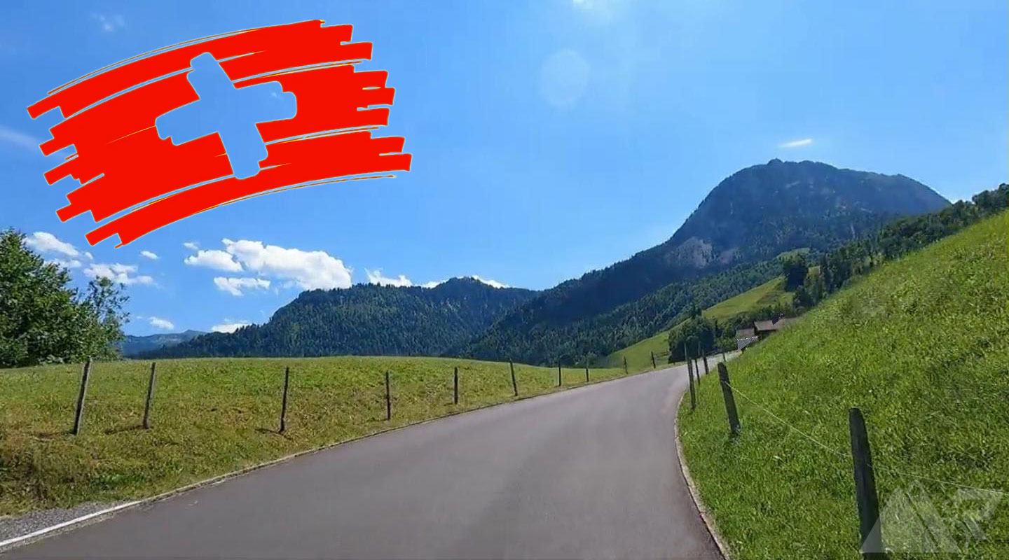 glaubenbielenpass ostauffahrt von giswil mit fahne